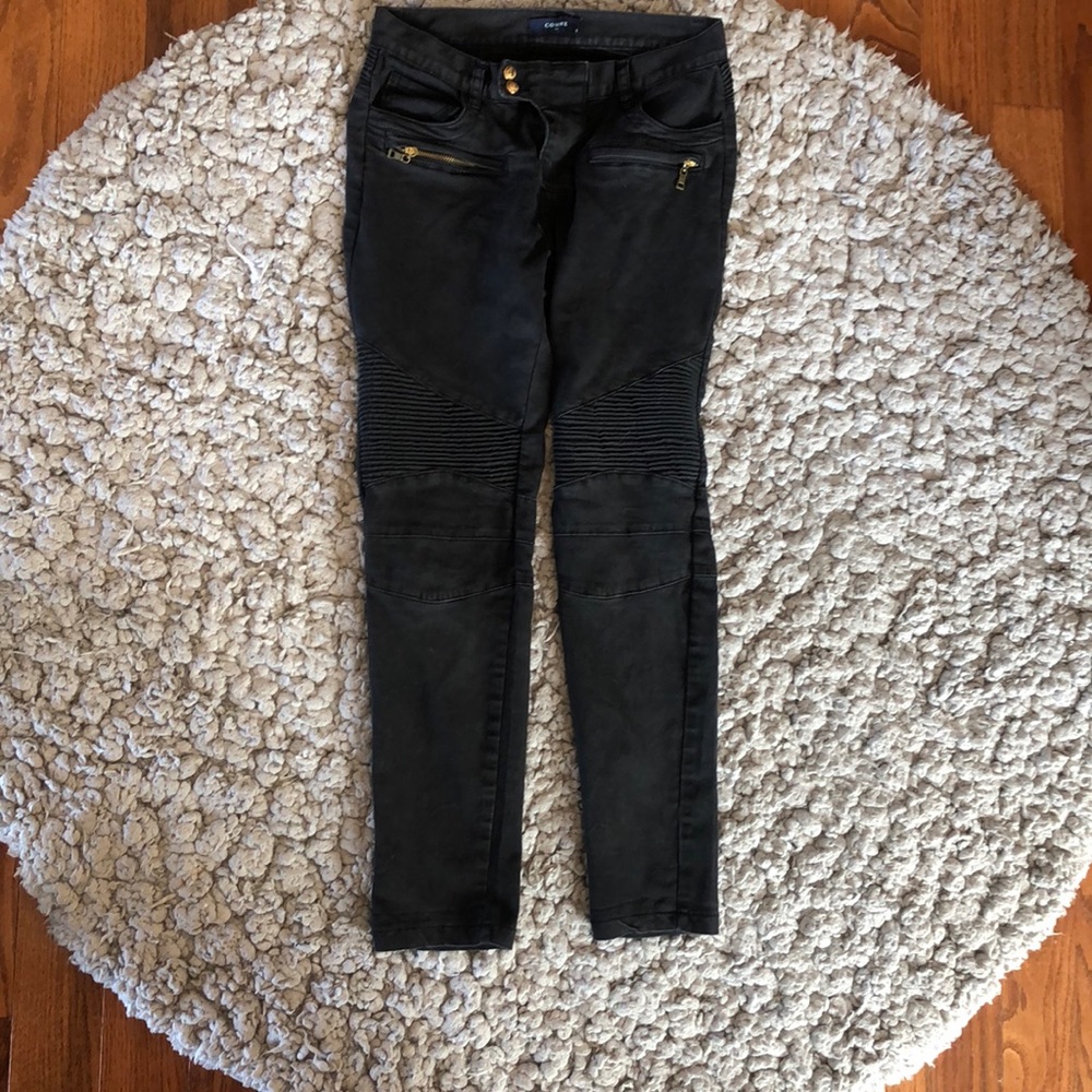 Black skinny jeans